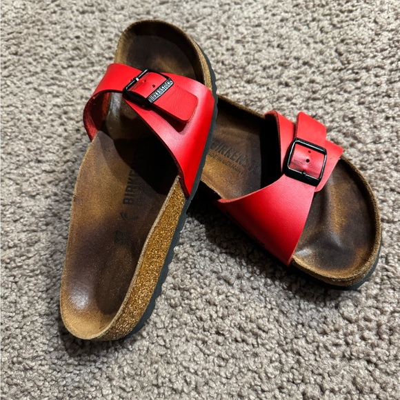 Birkenstock women’s Bright Red Sandals. - Picture 8 of 9